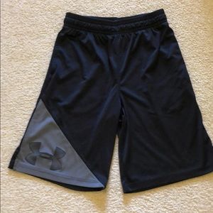Under armour boys shorts YMD